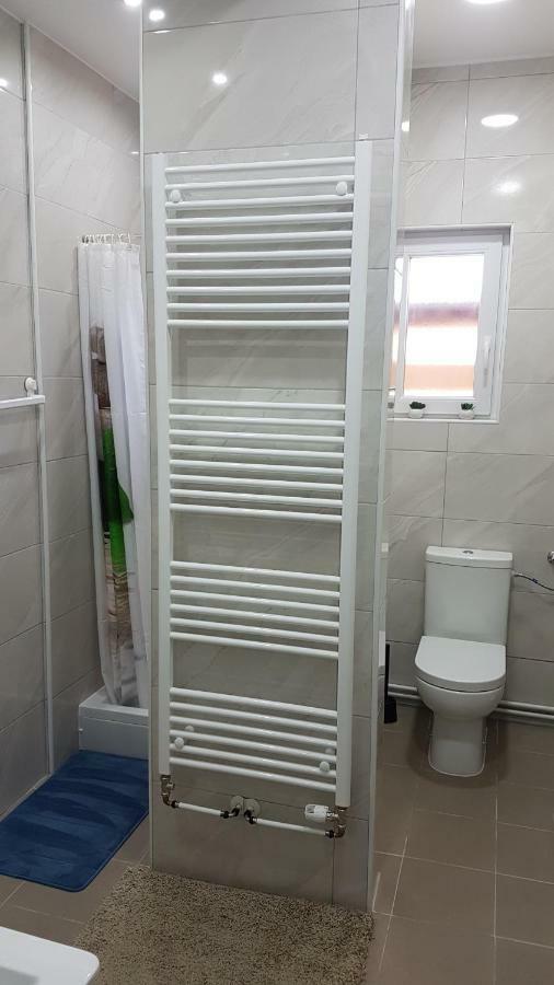 Marko Airport Rooms فيليكا غوغيتْسا المظهر الخارجي الصورة