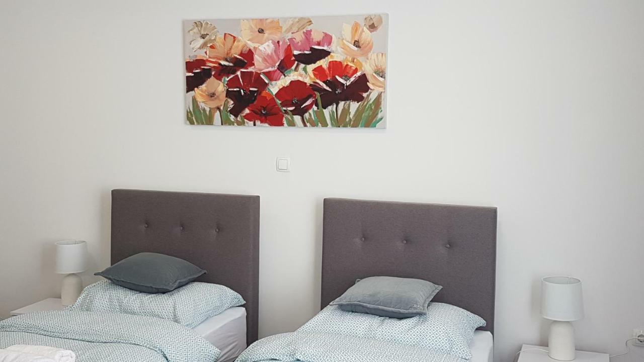 Marko Airport Rooms فيليكا غوغيتْسا المظهر الخارجي الصورة