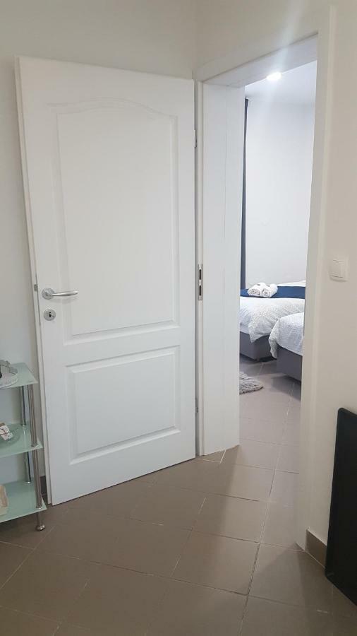Marko Airport Rooms فيليكا غوغيتْسا المظهر الخارجي الصورة