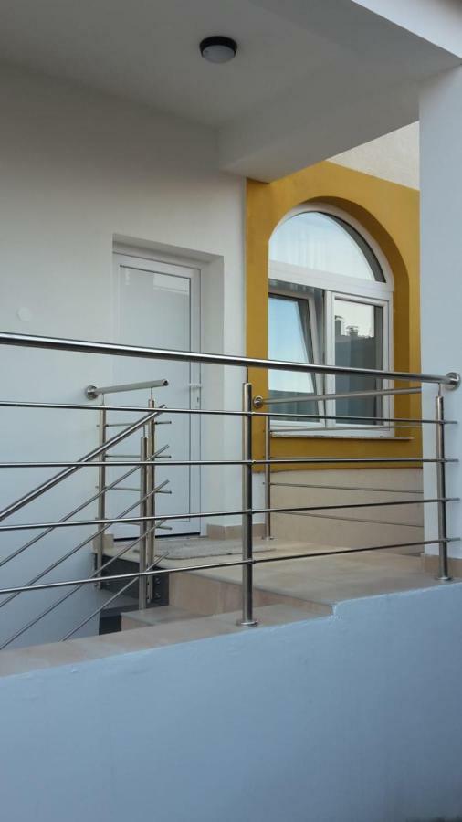 Marko Airport Rooms فيليكا غوغيتْسا المظهر الخارجي الصورة
