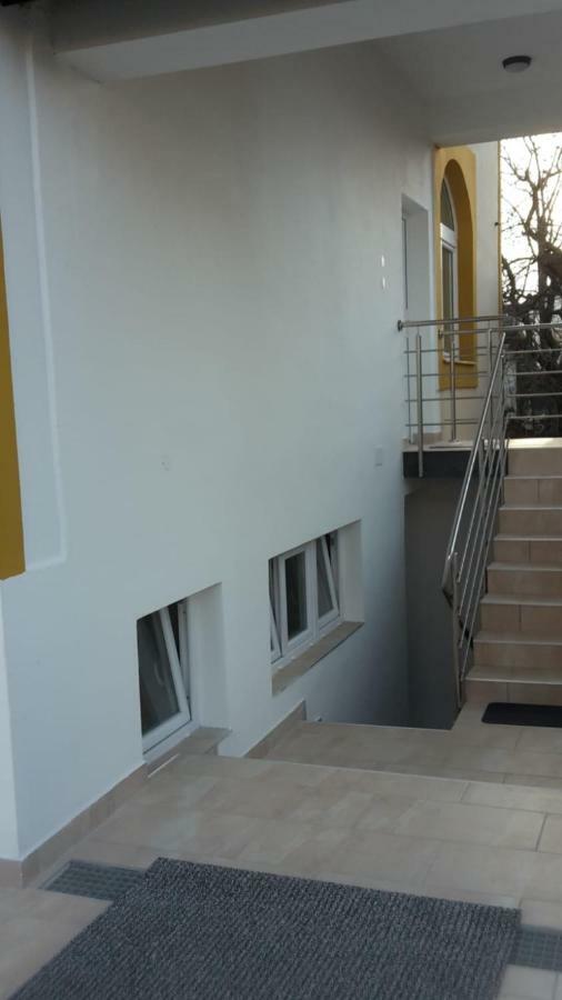 Marko Airport Rooms فيليكا غوغيتْسا المظهر الخارجي الصورة