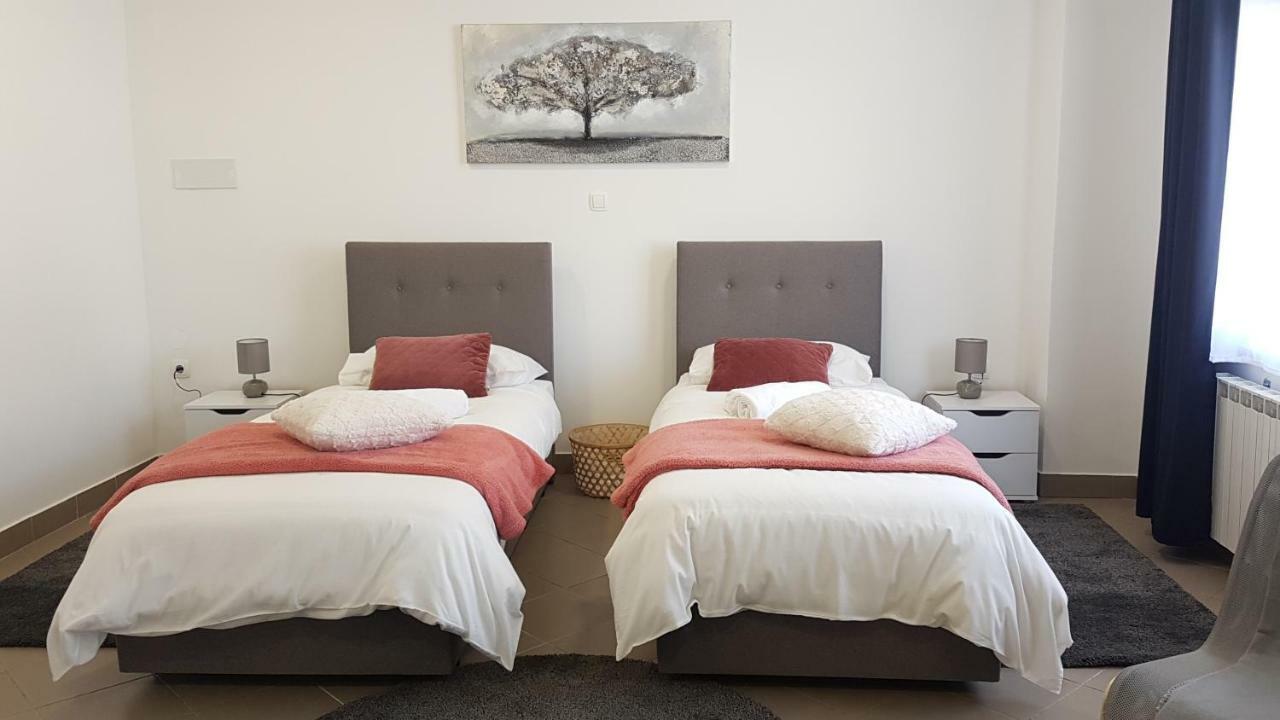 Marko Airport Rooms فيليكا غوغيتْسا المظهر الخارجي الصورة