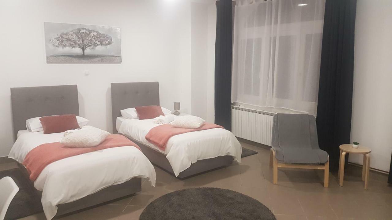 Marko Airport Rooms فيليكا غوغيتْسا المظهر الخارجي الصورة